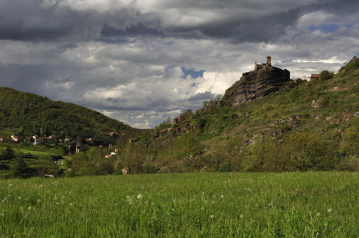 Saint-Ilpize et son château